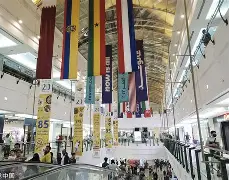 lol-阿贾克斯训练开放日；赛后完成体检引欢呼；社区盾在即；球队文化再被提及的简单介绍