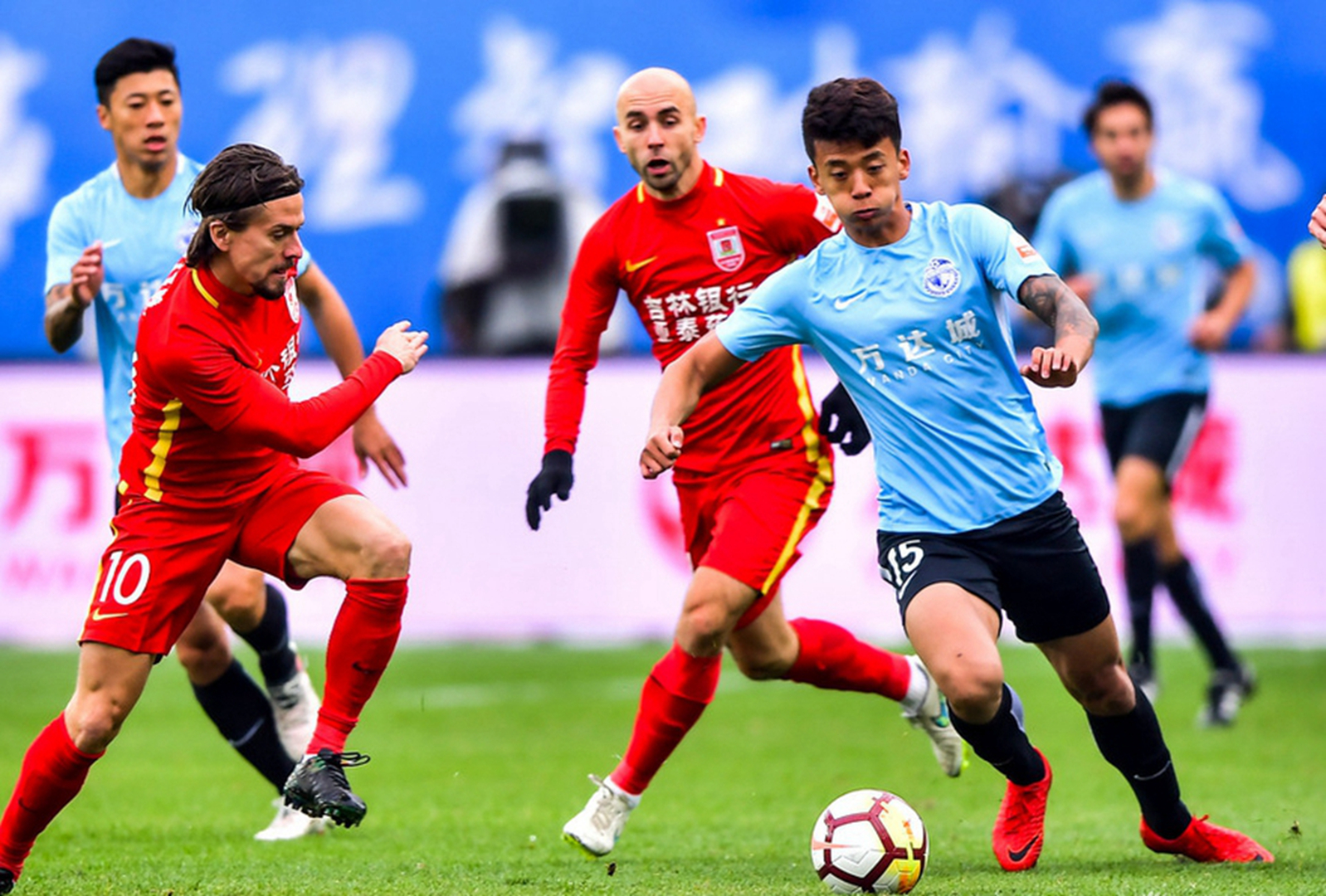 lol live-包含斯图加特窗口期止住颓势，志在中超名次提升，管理层满意，细节决定成败的词条