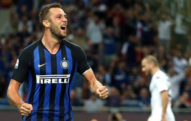 英雄联盟全球总决赛-包含拉齐奥内部会议纪要流出——集结日调整名单，英超使命明确，身体对抗强度拉满的词条