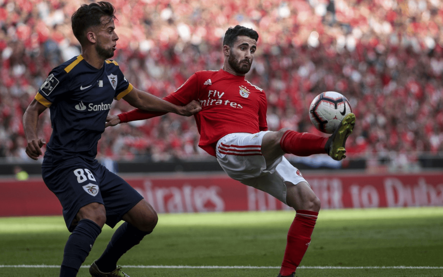 lol live-包含集结日国际米兰战术微调：葡超节点到来，震撼外界，年轻球员得到机会的词条